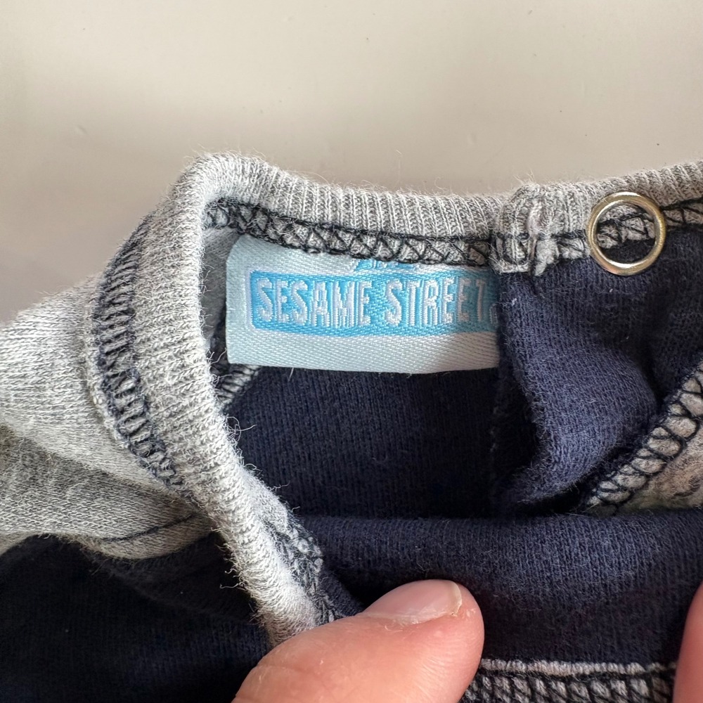 Sesame Street Baby Elmo Romper Navy Gray Future Baseball Star 0-3M VTG Y2K 2008 - Picture 4 of 8